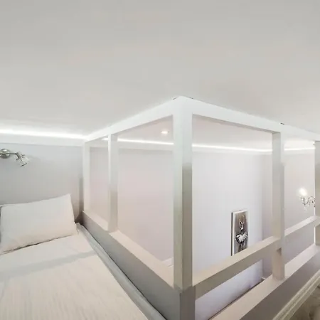 Flat Near Fabryczna Station *